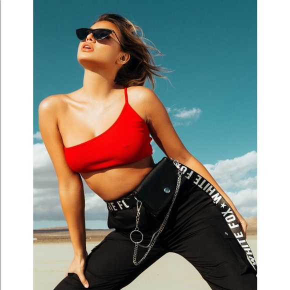 One Shoulder Crop Top by WHITE FOX - Picture 5 of 6